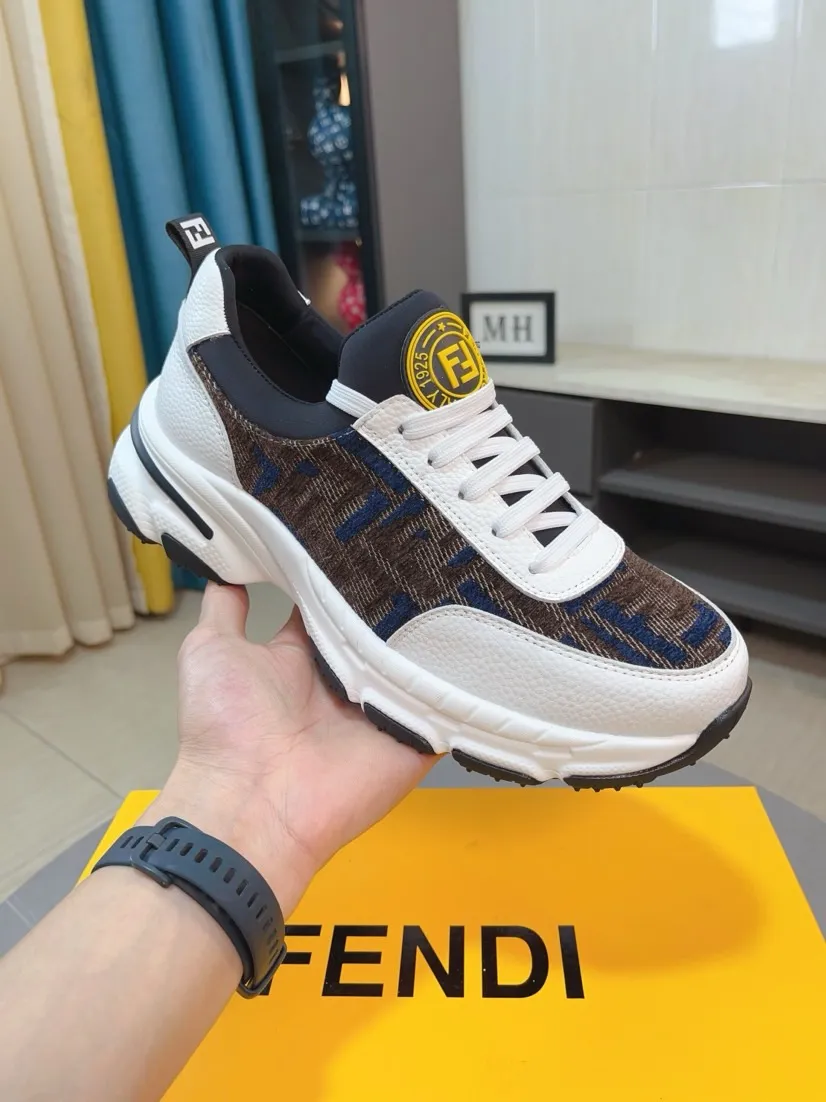 Men's Men's Shoes 💰458🌹🌹[fendi] Fendi's classic and comfortable men's, this complex sneaker is made of soft calfskin➕genuine leather lining➕original ultra-light rubber material with rough outsole. This unique light style is suitable for the casual and refined sensibility of this season. It is comfortable and natural on the feet. It is an everyday style for casual travel in autumn and winter! 38/44